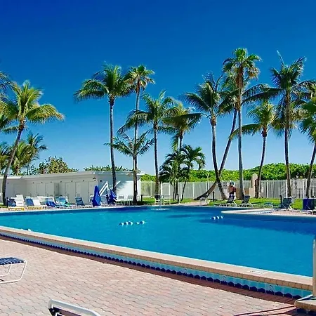 Directly On The Beach With Pool & Ocean View Miami Beach Exterior photo