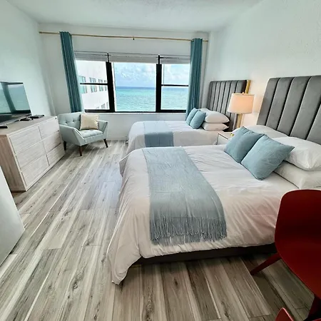 Directly On The Beach With Pool & Ocean View Miami Beach Exterior photo