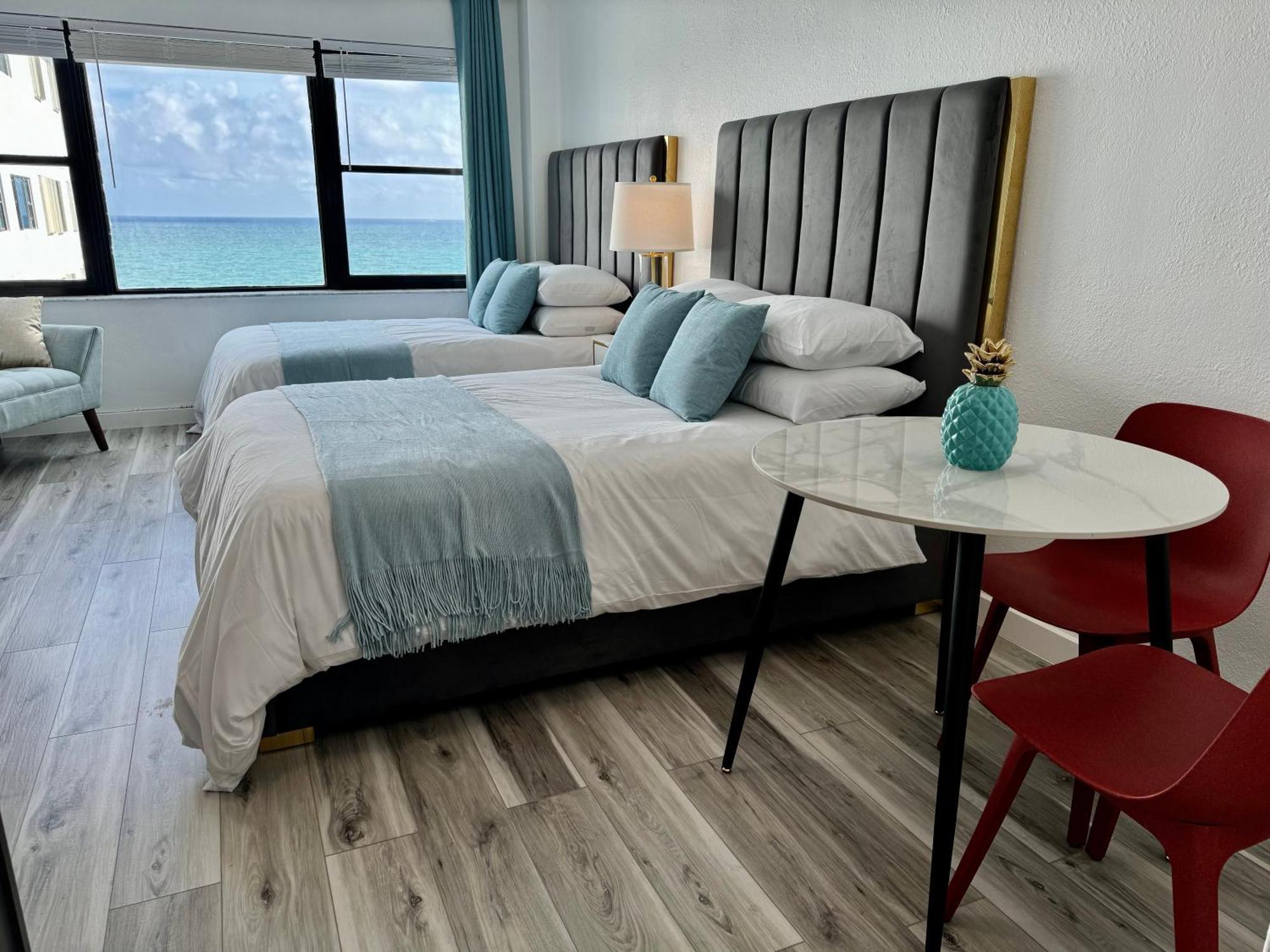 Directly On The With Pool & Ocean View Appartement Miami Beach